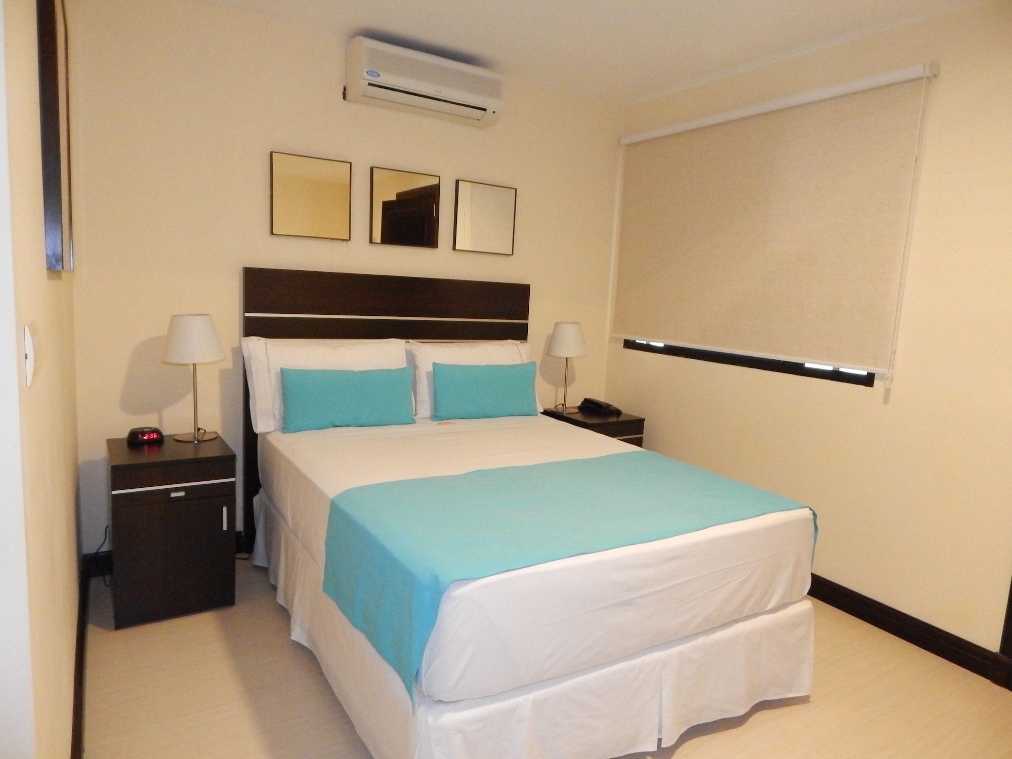 Hotel Puerto Mercado