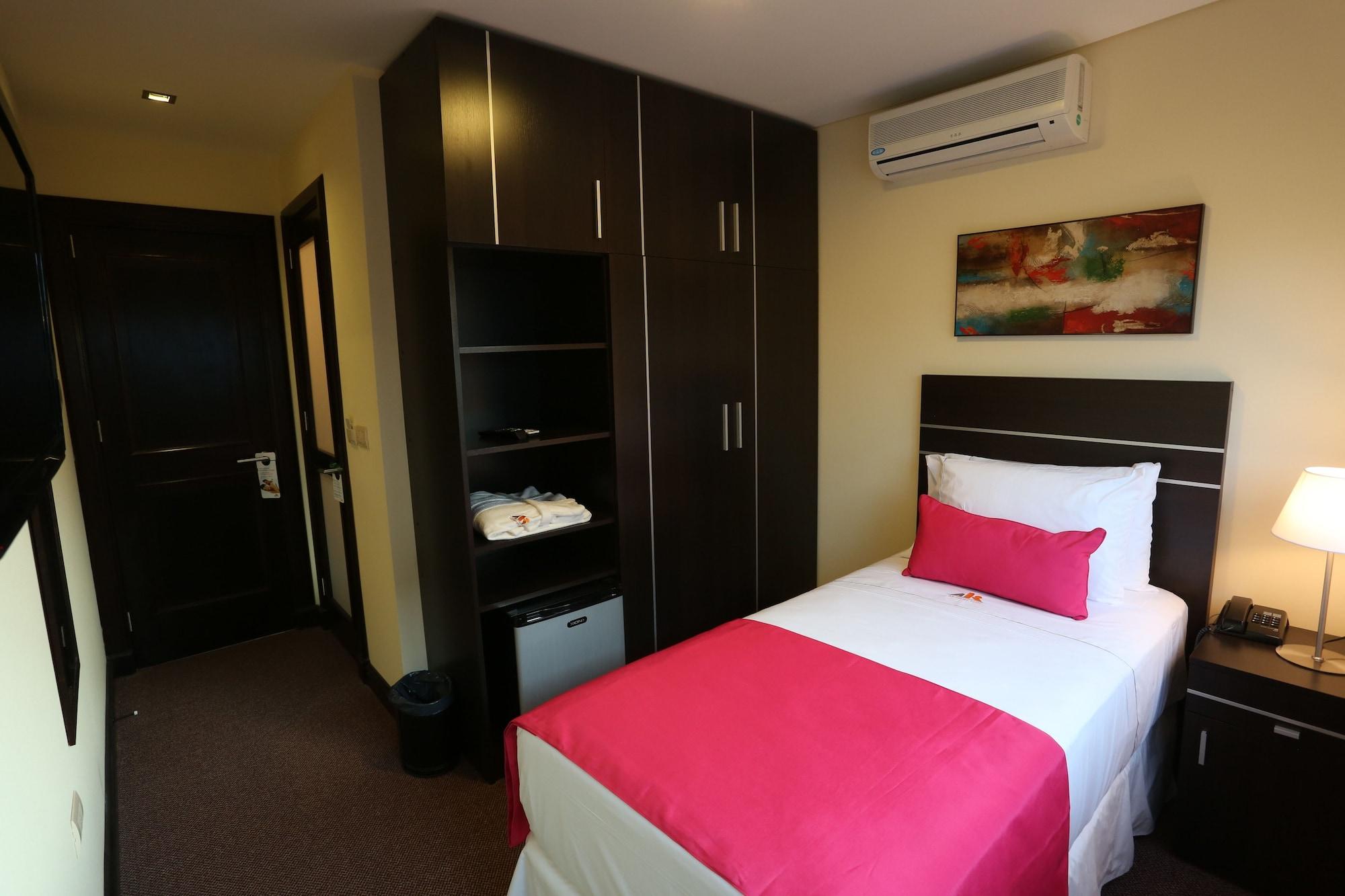 Hotel Puerto Mercado