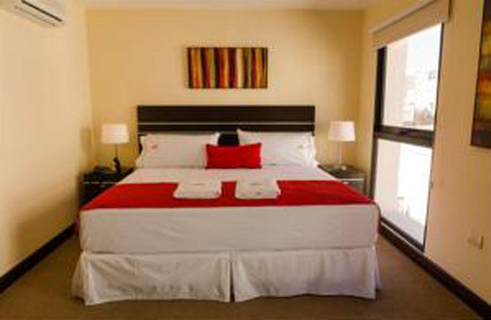 Hotel Puerto Mercado 3*